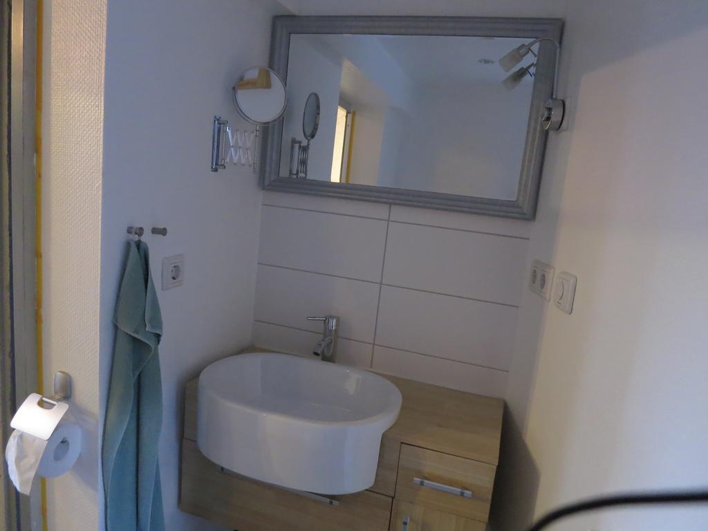Ferienwohnungen Haus Hinneres Schalkenmehren Room photo